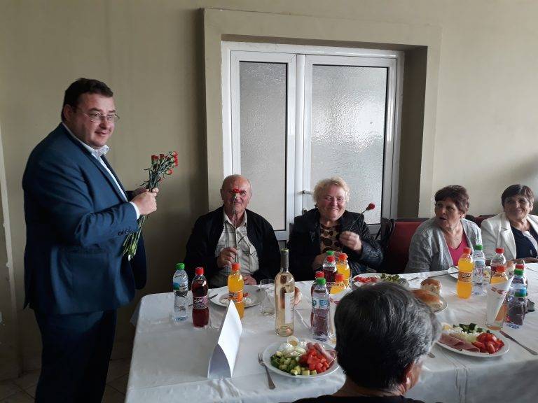 Пенсионерските клубове от община Свищов отпразнуваха заедно Деня на възрастните хора