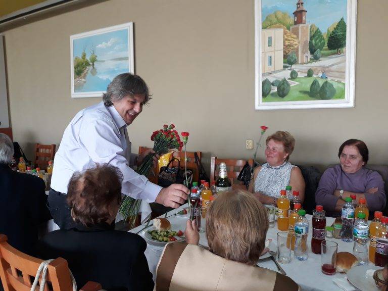 Пенсионерските клубове от община Свищов отпразнуваха заедно Деня на възрастните хора