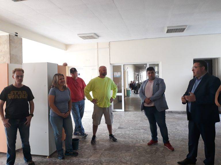 Доброволци преобразиха Вътрешно отделение на свищовската болница