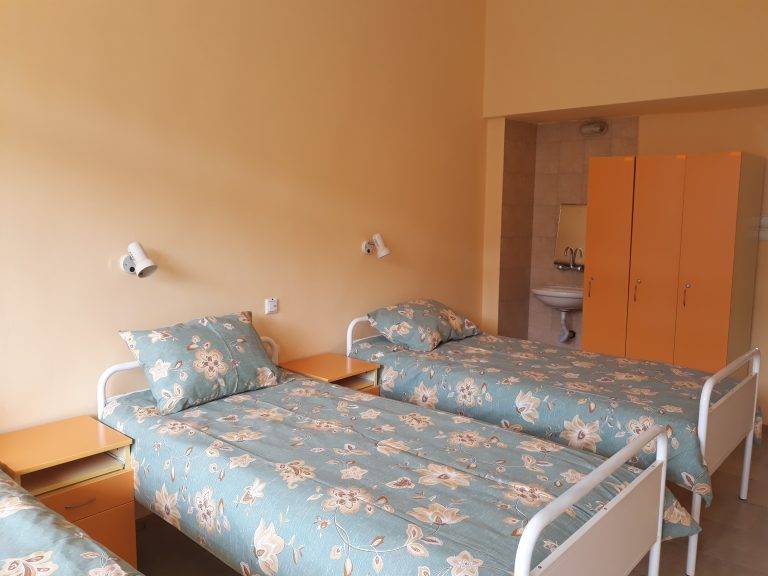 Доброволци преобразиха Вътрешно отделение на свищовската болница