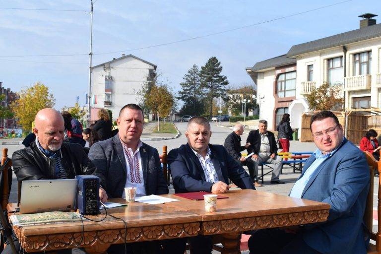 „ФОЛКСТРАЖ” събра в Стражица девет състава от страната