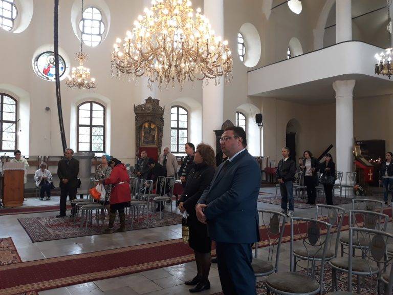 Свищов | Митрополит Григорий благослови Свищов с „На многая лета“