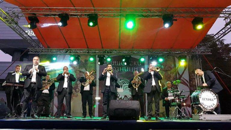 Свищов | С концерт на Берковската духова музика закриха „Свищовски лозници `2018”
