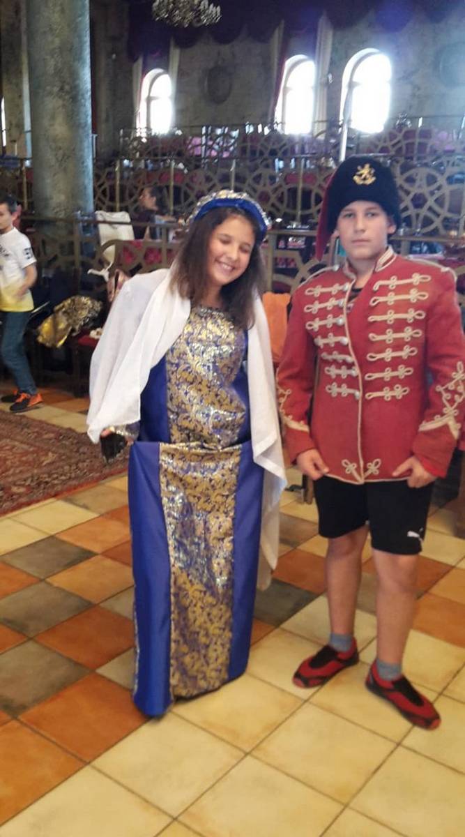 Свищов | Славното минало на България оживя в сърцата на ученици от СУ „Цветан Радославов“  – Свищов