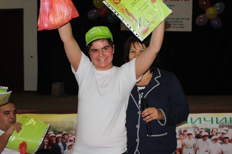 Стражица | Децата от ДЦДМУ с. Г. Сеновец, общ. Стражица отбелязаха 1 ноември