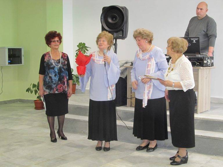 Две важни годишнини отпразнуваха пенсионерите от лясковския клуб „Зора”