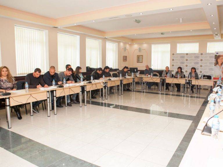 Семинар на тема „Възможности за бизнес за младите хора по линия на ОСП” се проведе в Стопанска академия