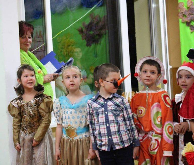Лясковски деца от ДГ „Славейче” приключиха свой проект с весел карнавал