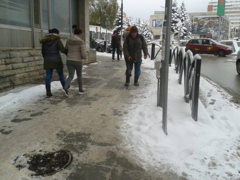 Горна Оряховица | С препарат срещу обледяване се борят за по-чист въздух в Горна Оряховица