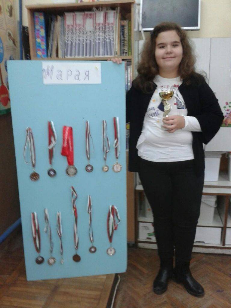 Горещи новини | Третокласнички от СУ „Николай Катранов“  със „златни“ постижения в математиката