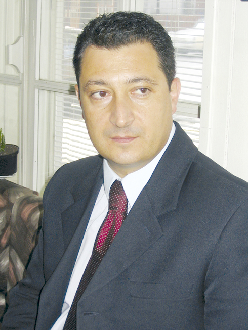 Здраве | Фармацевтът Стефан Згурев:  “Верификацията на лекарства е  най-малкият проблем на аптеките”