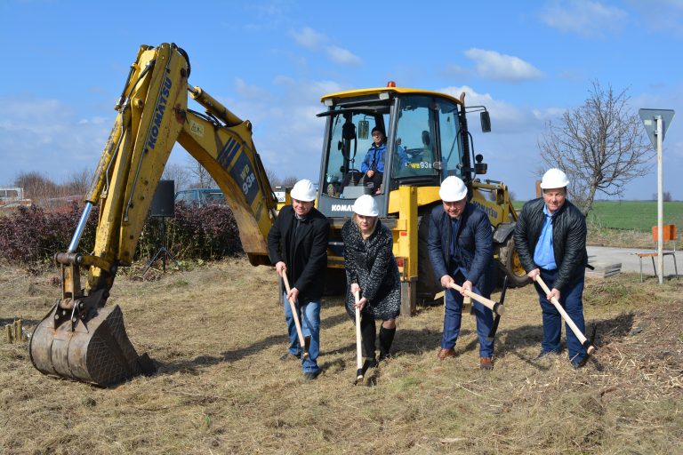 Павликени | Започна ремонтът на 13 км пътища в Павликени