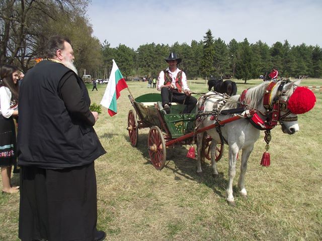 Павликени | Кметът на Павликени награди победителите от кушиите за „Старостилен Тодоровден“