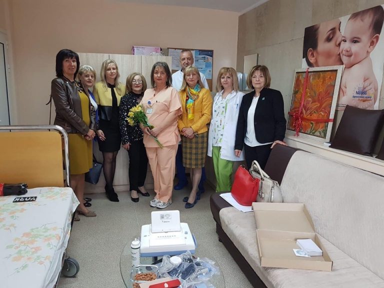 Здраве | Дамите от Зонта клуб  дариха кардиотокограф  на Родилното отделение