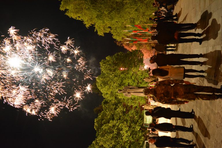 С възстановка и факелно шествие в Бяла черква отбелязаха 143 г. от Априлското въстание