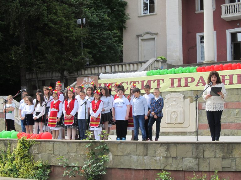 Учители и ученици в Лясковско отбелязаха Деня на Солунските братя