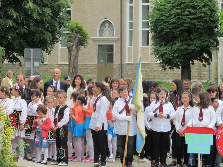 Учители и ученици в Лясковско отбелязаха Деня на Солунските братя