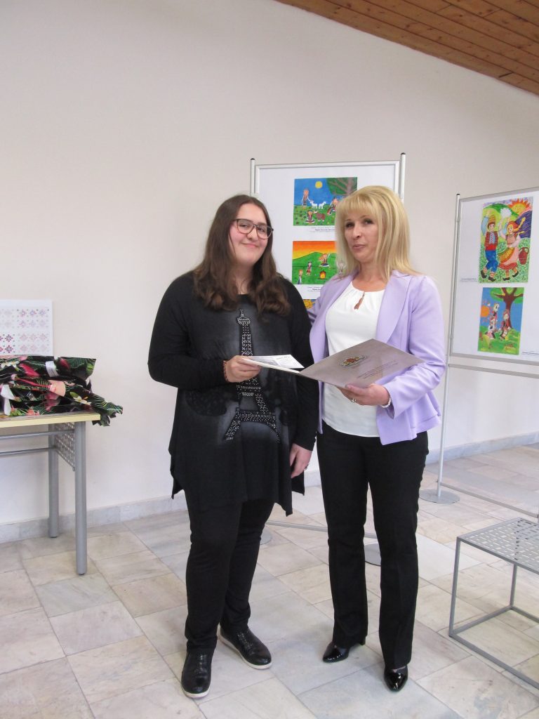 Художници от 16 училища на областта се включиха в лясковски конкурс