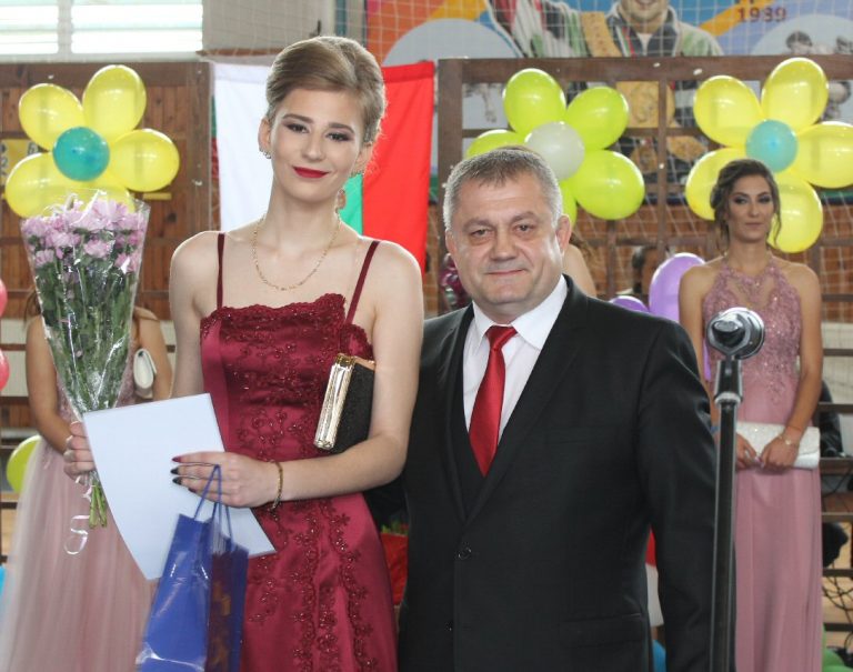 Община Стражица тържествено изпрати Випуск 2019