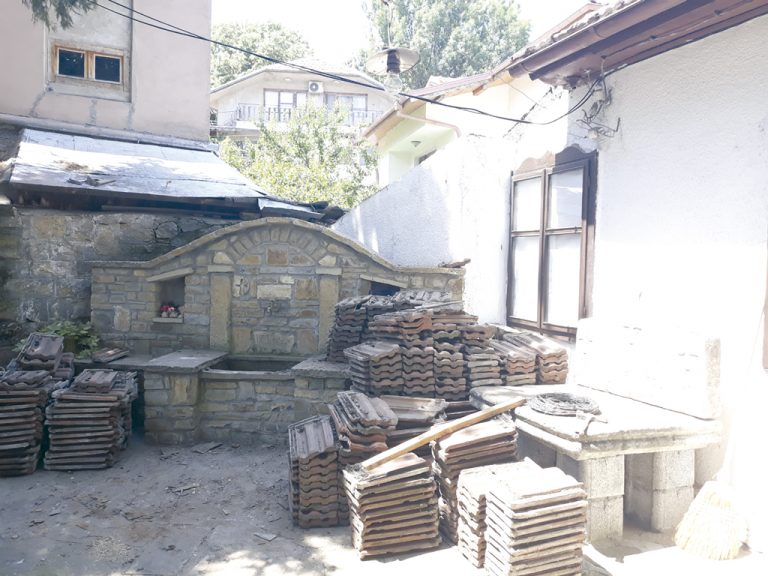 Започна ремонт в свищовския манастир “Св. св. Петър и Павел”