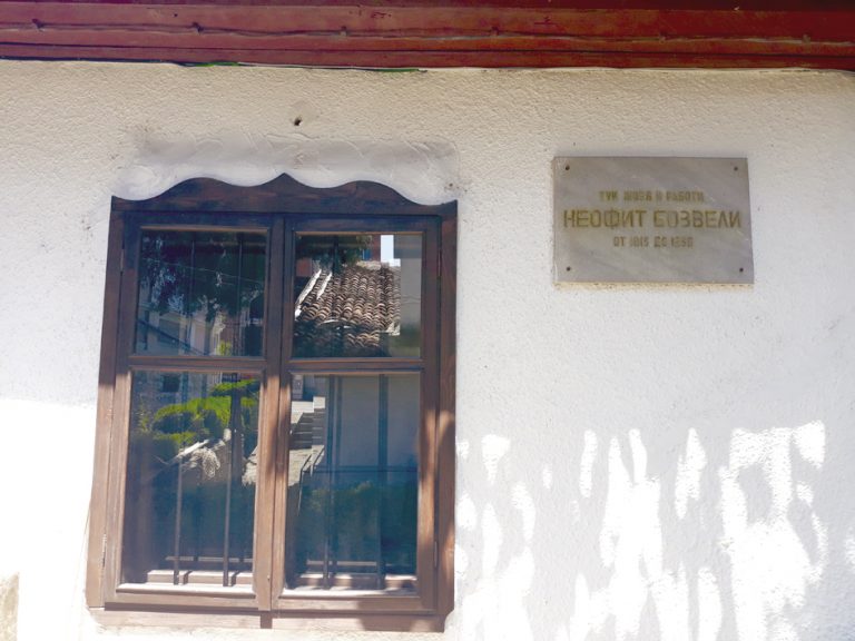 Започна ремонт в свищовския манастир “Св. св. Петър и Павел”