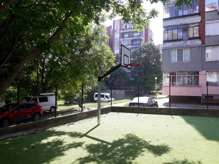 Свищов | Откриха обновената спортна площадка в ж.к. „Дунав“ в Свищов