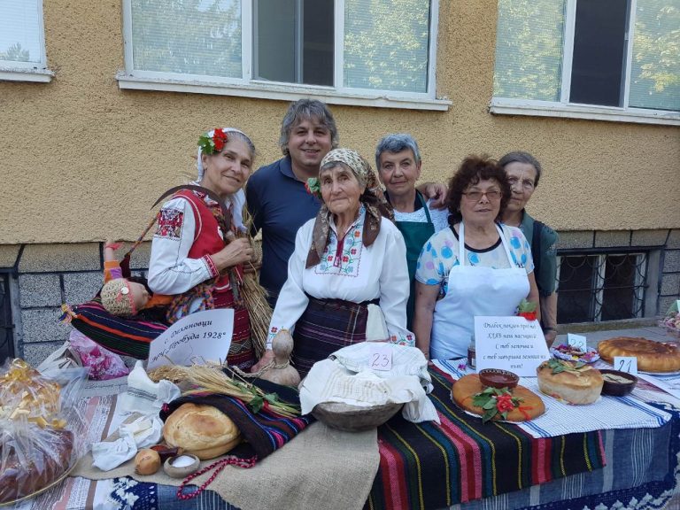 Фестивал на погачата се проведе в Овча могила