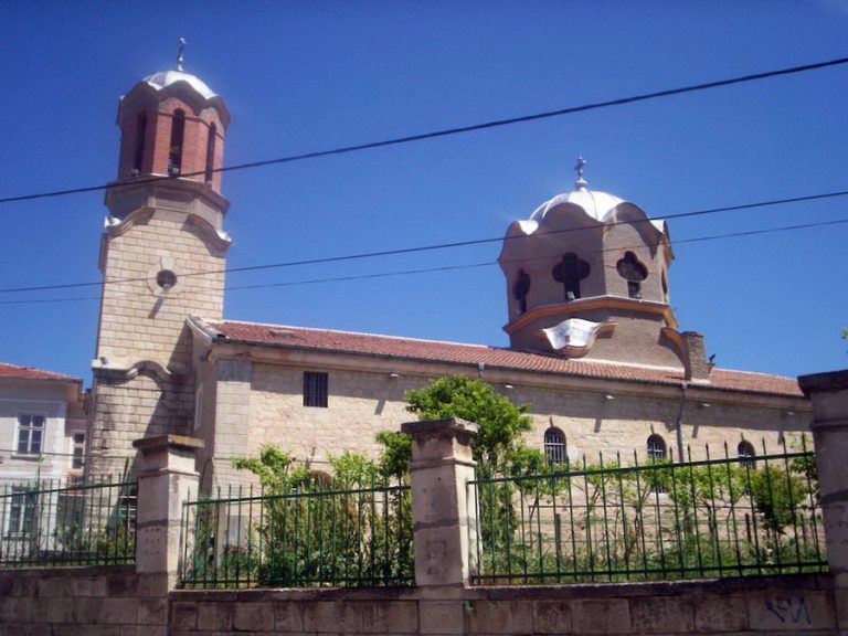 Горна Оряховица | Събират  32 000 лв.  за спешен  ремонт  на храм в  Г. Оряховица