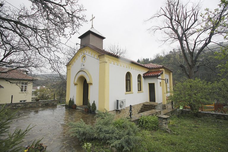 Георги от В.Търново вече 30 години води неравна битка  с “Цар Алкохол”