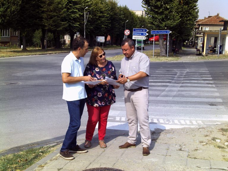 Павликени | Започна изграждането на  нов светофар в Павликени