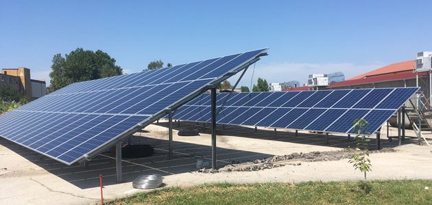 Общество | Правят соларна система за топла вода в Центъра за психично здраве