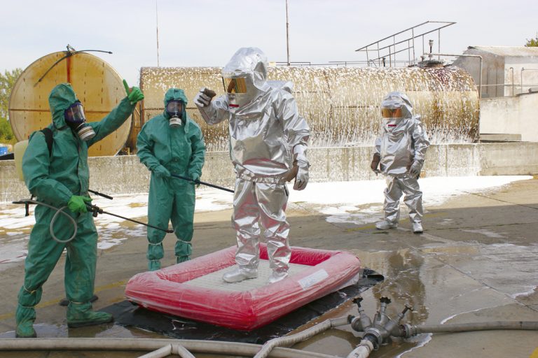 Горещи новини | Спасиха Горна Оряховица  от химическо отравяне