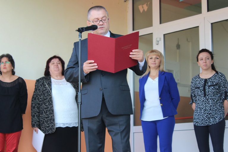 Кметът на община Стражица Румен Павлов откри новата учебна година