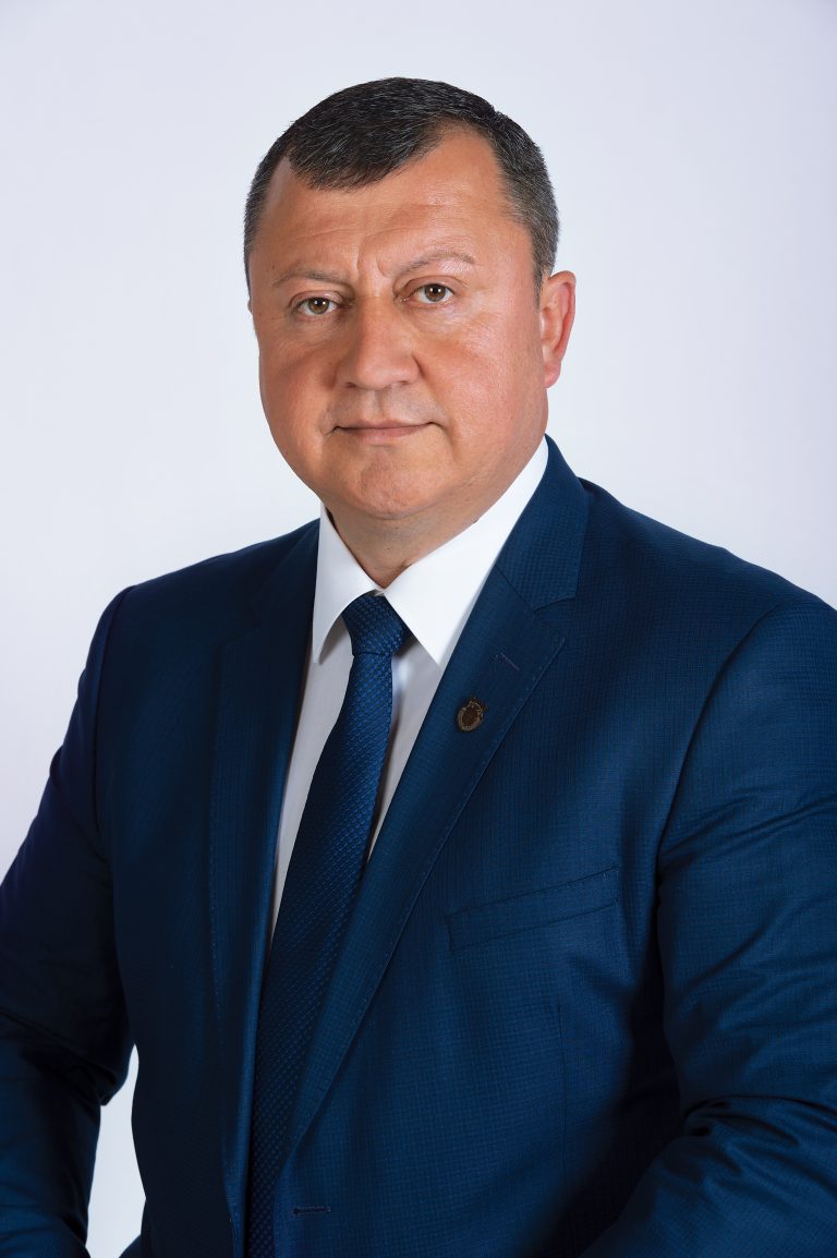 Павликени | 2700 лв. ще взема вече кметът на Павликени