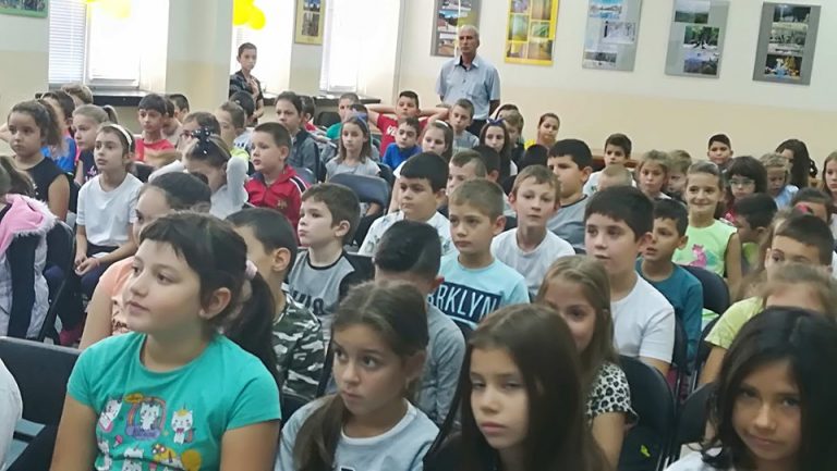 Ръководството на болницата в Г. Оряховица гостува на малките дарители от СУ “Георги Измирлиев”