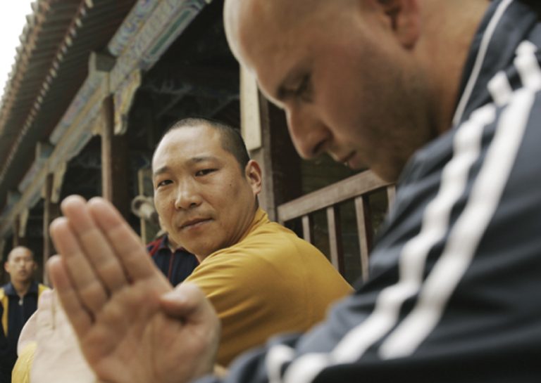 Виктор Азманов – от изпитанието Шаолин до сериозния бизнес и политиката