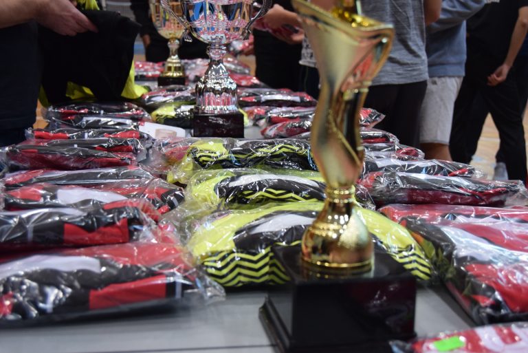 Хандбалните клубове получиха нови състезателни екипи от ГЕРБ и инж. Добромир Добрев