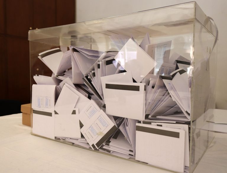 Пари и власт | ОИК в Свищов установи нарушение по сигнал от ПП ГЕРБ