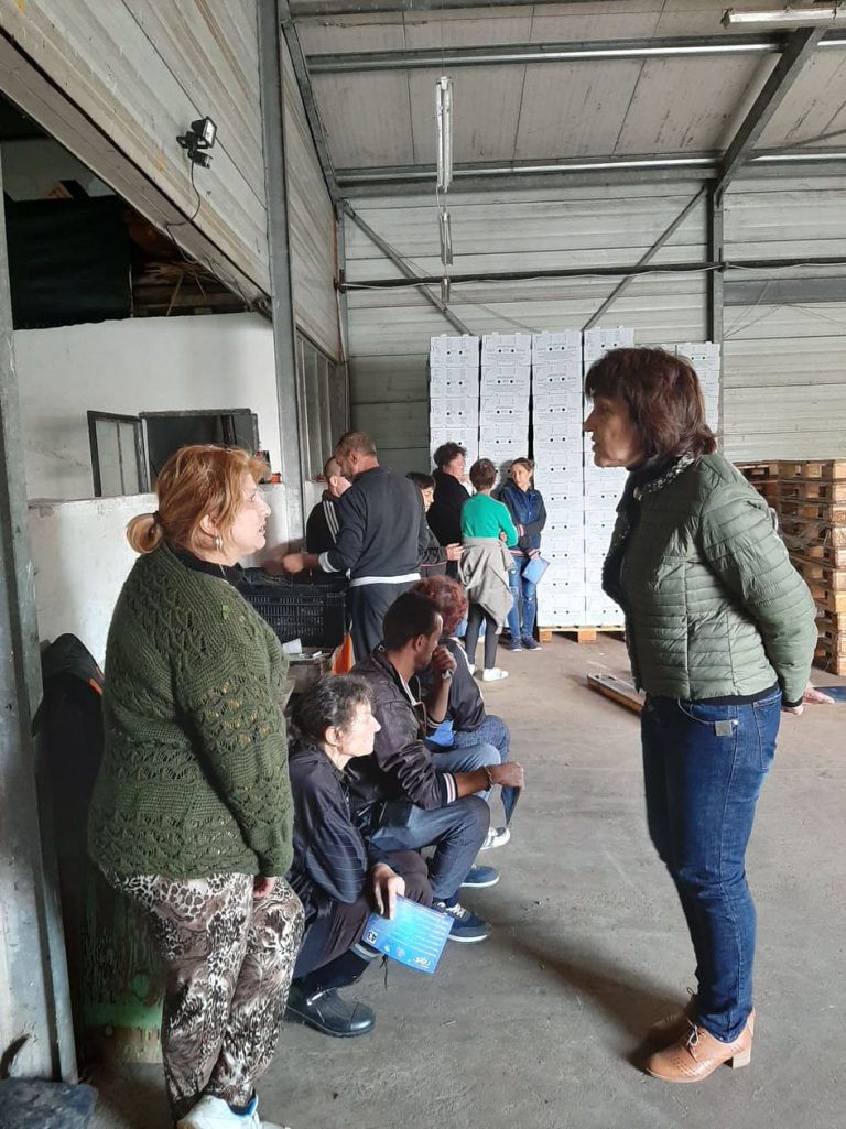 Павликени | Хората в Павликенско вярват,  че  кандидатът за кмет от ПП ГЕРБ  Ваня Антонова ще реши острия проблем с транспорта в общината