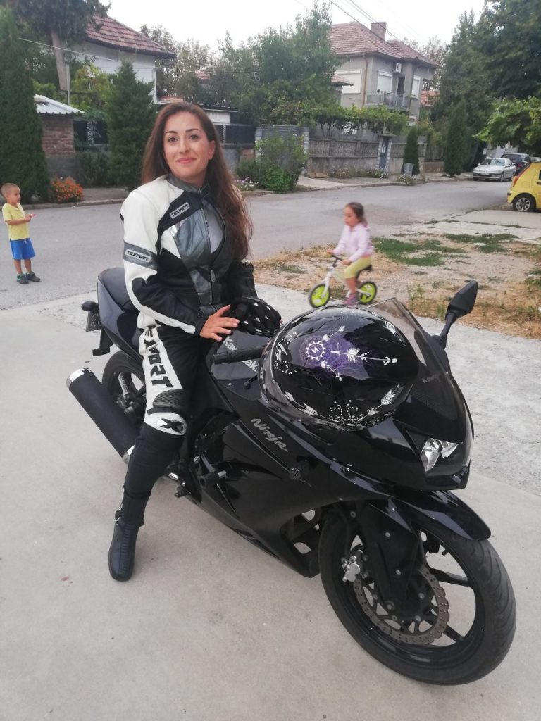 Десита, Нели, Десислава и Диляна – нежните млади остриета в силната листа на ПП ГЕРБ в Павликени