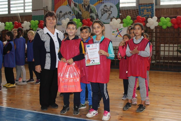 Общество | Детски спортен празник се проведе в Стражица