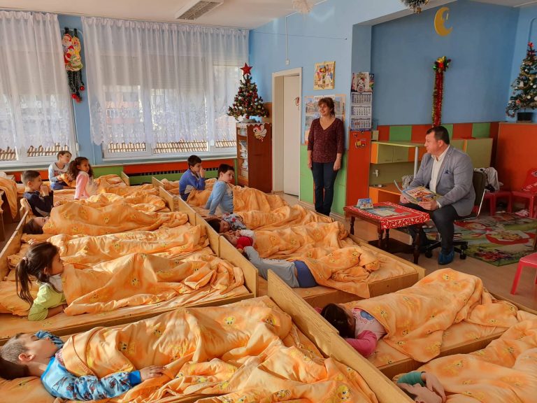 Павликени | Кметът на Павликени инж. Емануил Манолов  участва в Националната седмица на четенето