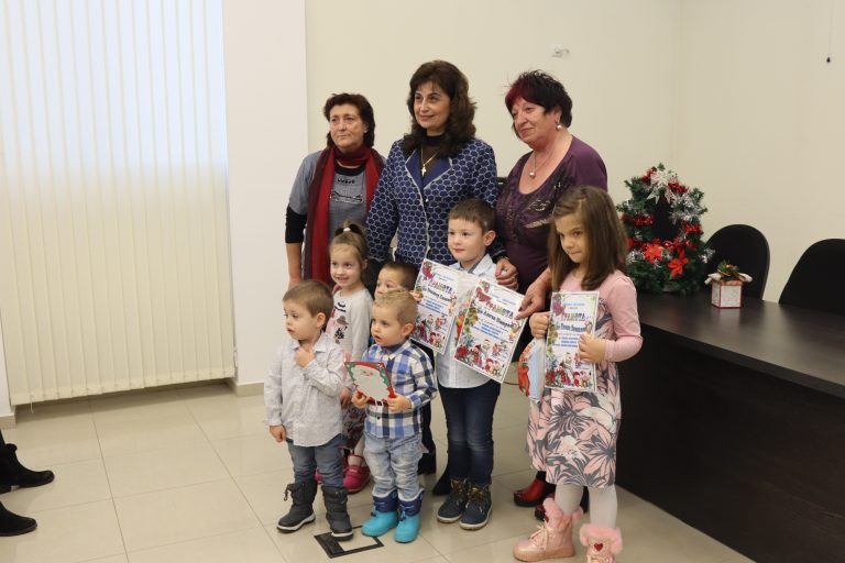Община Лясковец проведе дванадесети поред конкурс за най-красива коледна честитка