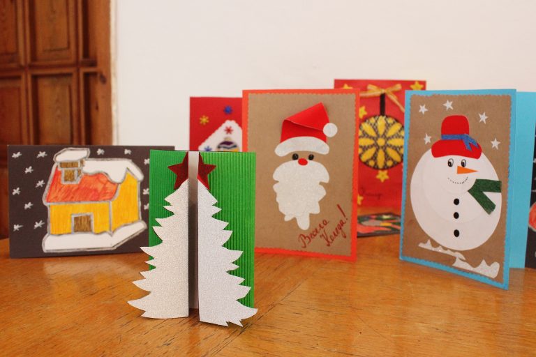 Децата на Стражица участваха в конкурс за картички и сурвачки