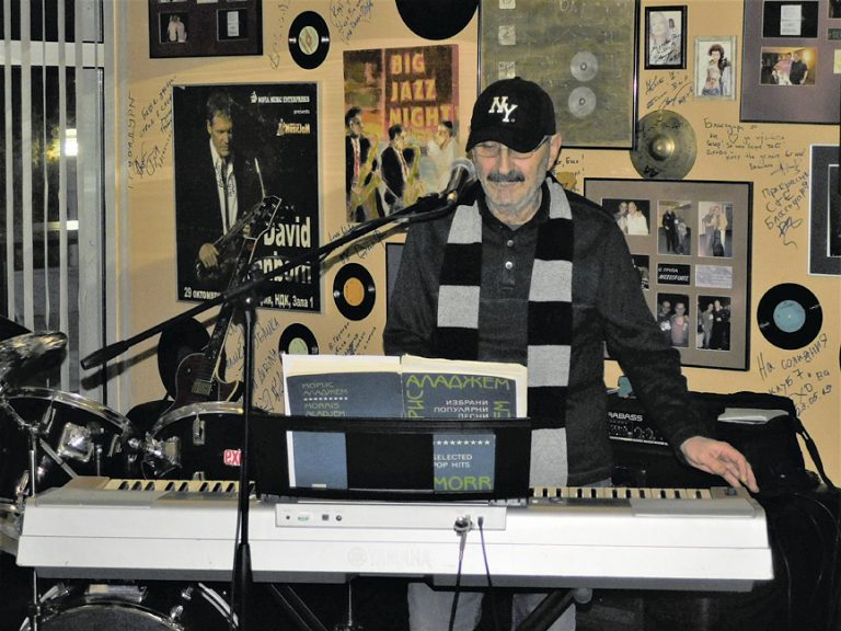 Три известни великотърновки покориха сцената с песни