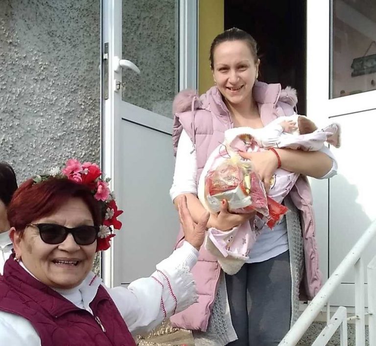 Бабинден почетоха с веселие във всички лясковски села