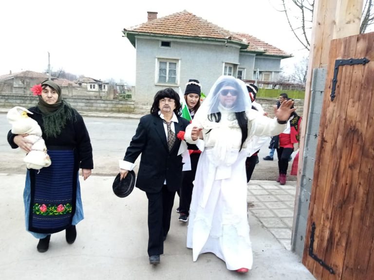 Бабинден почетоха с веселие във всички лясковски села