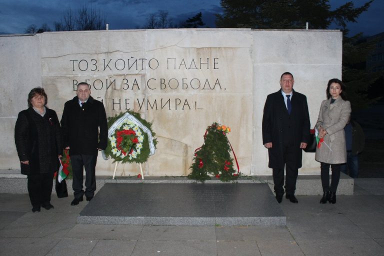 Стражица | Община Стражица отбеляза Националния празник