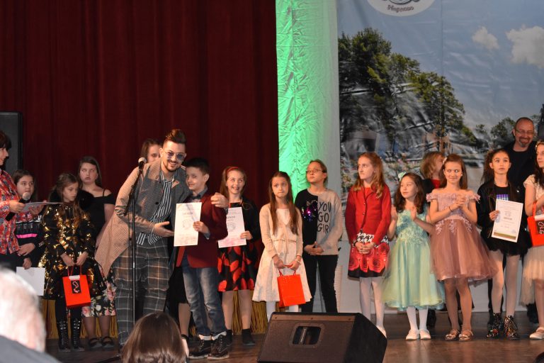 Музикална школа “Елита” с награди от “Песенна палитра” – Карлово