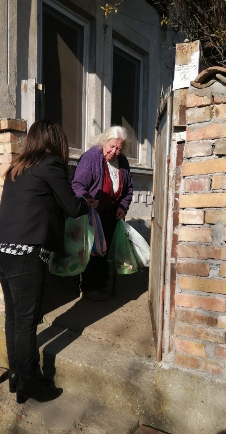 Горна Оряховица | 23 доброволци помагат на възрастни и самотни хора в Г. Оряховица